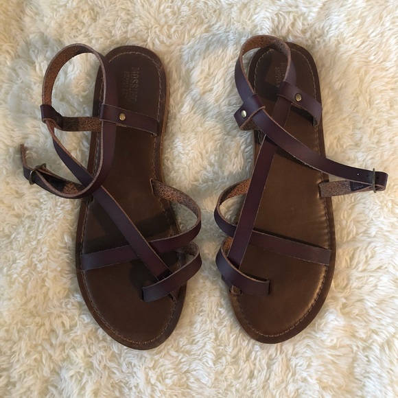 Mossimo Supply Co. Shoes - ⬇️$11 Mossimo Sandals Size 9